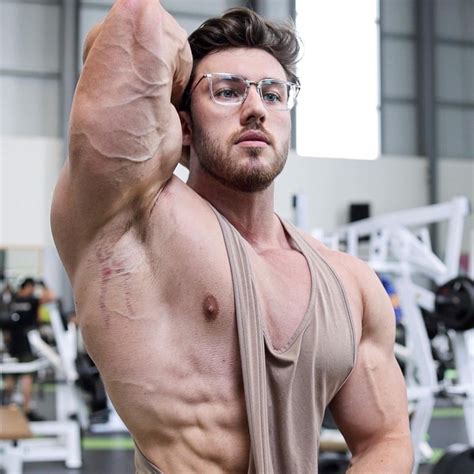 Hands-on Muscle Worship. . Gay muscleworship
